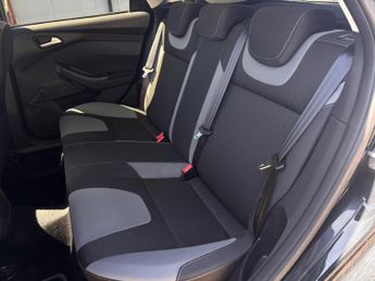 FORD FOCUS 1.0T EcoBoost Zetec Euro 5 (s/s) 5dr