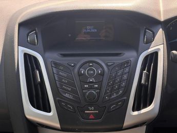 FORD FOCUS 1.0T EcoBoost Zetec Euro 5 (s/s) 5dr