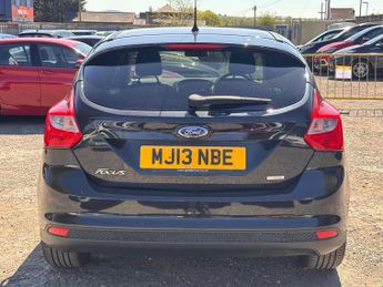 FORD FOCUS 1.0T EcoBoost Zetec Euro 5 (s/s) 5dr