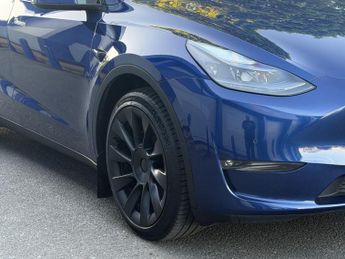 TESLA MODEL Y (Dual Motor) Long Range