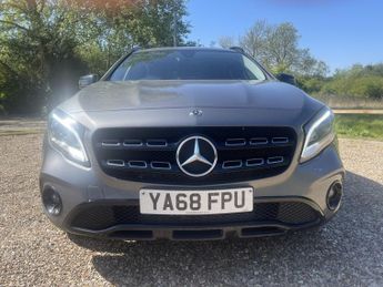 MERCEDES-BENZ GLA 1.6 GLA180 Urban Edition