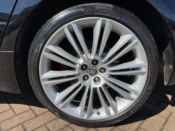 JAGUAR XJ 3.0d V6 Portfolio Auto Euro 5 (s/s) 4dr