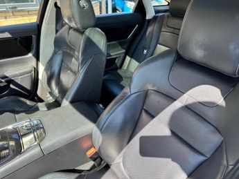 JAGUAR XJ 3.0d V6 Portfolio Auto Euro 5 (s/s) 4dr