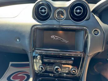 JAGUAR XJ 3.0d V6 Portfolio Auto Euro 5 (s/s) 4dr