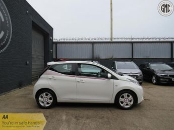 TOYOTA AYGO 1.0 VVT-i x-claim x-Shift Automatic Convertible