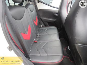 TOYOTA AYGO 1.0 VVT-i x-claim x-Shift Automatic Convertible