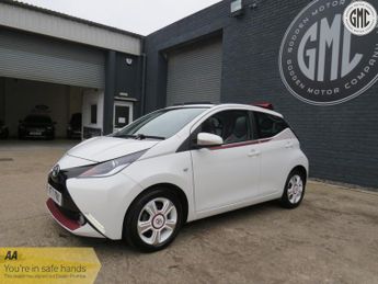 TOYOTA AYGO 1.0 VVT-i x-claim x-Shift Automatic Convertible