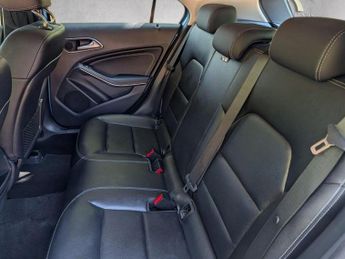 MERCEDES-BENZ A CLASS 1.6 A180 SE 7G-DCT Euro 6 (s/s) 5dr