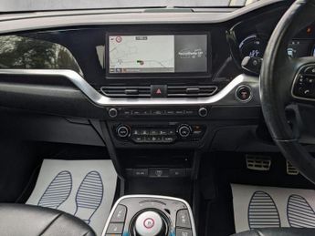 KIA NIRO 64kWh 4+ Auto 5dr
