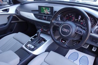 AUDI A6 AVANT 3.0 TDI V6 S line