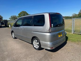 NISSAN SERENA 2.0