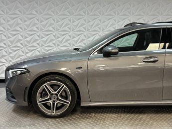 MERCEDES-BENZ A CLASS 1.3 A250e 15.6kWh AMG Line