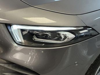 MERCEDES-BENZ A CLASS 1.3 A250e 15.6kWh AMG Line