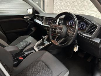 AUDI A1 1.0 TFSI 30 Sport