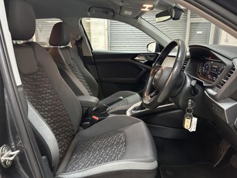 AUDI A1 1.0 TFSI 30 Sport
