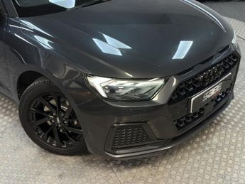 AUDI A1 1.0 TFSI 30 Sport