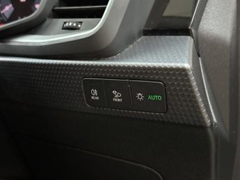 AUDI A1 1.0 TFSI 30 Sport