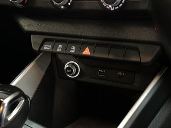 AUDI A1 1.0 TFSI 30 Sport