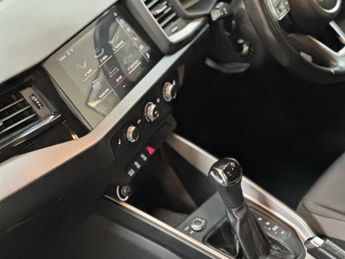 AUDI A1 1.0 TFSI 30 Sport