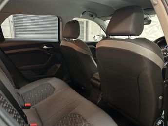 AUDI A1 1.0 TFSI 30 Sport