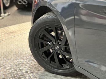 AUDI A1 1.0 TFSI 30 Sport