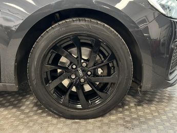 AUDI A1 1.0 TFSI 30 Sport