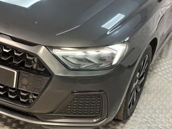 AUDI A1 1.0 TFSI 30 Sport