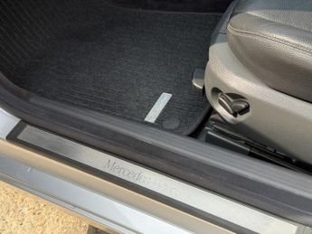 MERCEDES-BENZ E CLASS 1.8 E200 Kompressor Classic