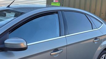 FORD MONDEO 1.8 TDCi Titanium 5dr