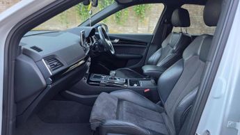 AUDI Q5 2.0 TDI 40 Black Edition S Tronic quattro Euro 6 (s/s) 5dr
