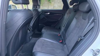 AUDI Q5 2.0 TDI 40 Black Edition S Tronic quattro Euro 6 (s/s) 5dr
