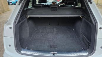 AUDI Q5 2.0 TDI 40 Black Edition S Tronic quattro Euro 6 (s/s) 5dr