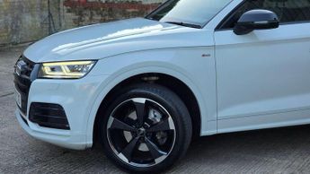 AUDI Q5 2.0 TDI 40 Black Edition S Tronic quattro Euro 6 (s/s) 5dr