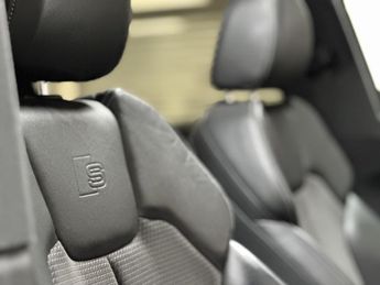 AUDI Q5 2.0 TDI 40 Black Edition
