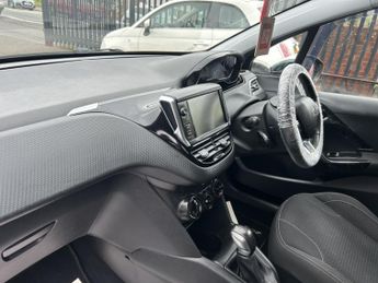PEUGEOT 208 1.2 PureTech Allure