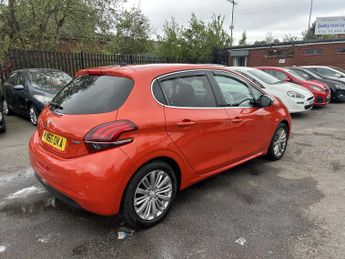 PEUGEOT 208 1.2 PureTech Allure