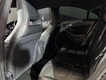 MERCEDES-BENZ CLA 2.1 CLA220 CDI AMG Sport