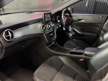 MERCEDES-BENZ CLA 2.1 CLA220 CDI AMG Sport