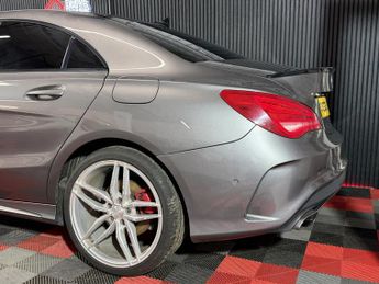 MERCEDES-BENZ CLA 2.1 CLA220 CDI AMG Sport
