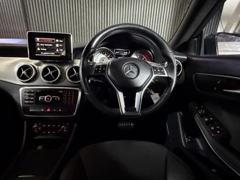 MERCEDES-BENZ CLA 2.1 CLA220 CDI AMG Sport