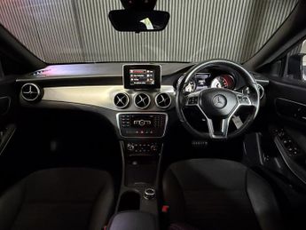 MERCEDES-BENZ CLA 2.1 CLA220 CDI AMG Sport