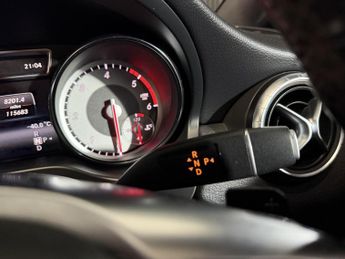 MERCEDES-BENZ CLA 2.1 CLA220 CDI AMG Sport