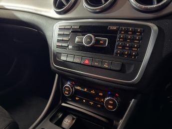 MERCEDES-BENZ CLA 2.1 CLA220 CDI AMG Sport