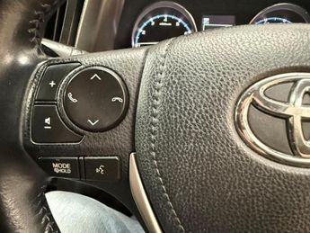 TOYOTA RAV4 2.0 V-Matic Excel