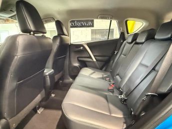 TOYOTA RAV4 2.0 V-Matic Excel