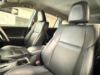 TOYOTA RAV4 2.0 V-Matic Excel
