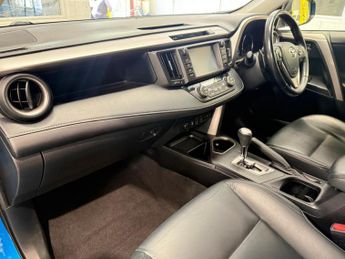 TOYOTA RAV4 2.0 V-Matic Excel