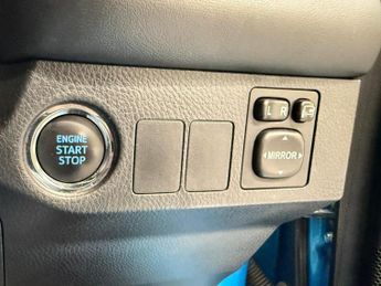 TOYOTA RAV4 2.0 V-Matic Excel