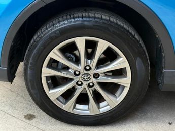 TOYOTA RAV4 2.0 V-Matic Excel