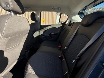 VAUXHALL CORSA 1.4 i SE